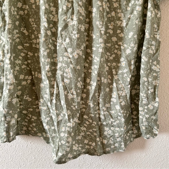 BUFFALO Dixie Floral 1/3 Button Pop On Top Women Size Medium - Picture 10 of 14